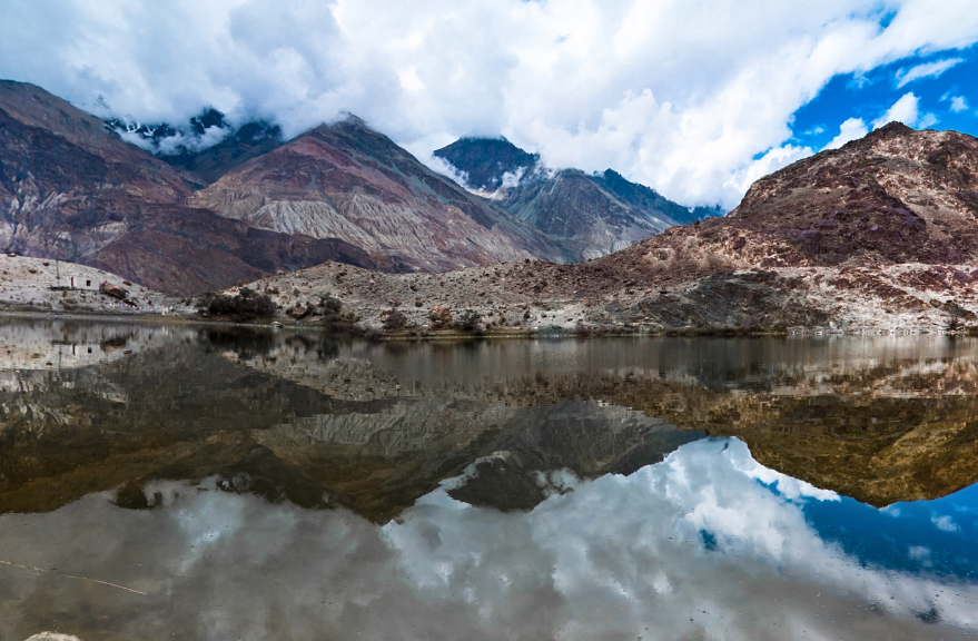 Tso Yarab Lake