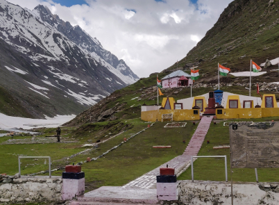 Kashmir and Ladakh Combo Package with Kargil Stay
